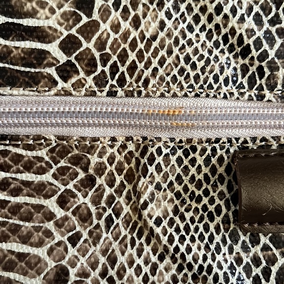 Nine West Snake Print Clutch/Crossbody Bag - Picture 7 of 9